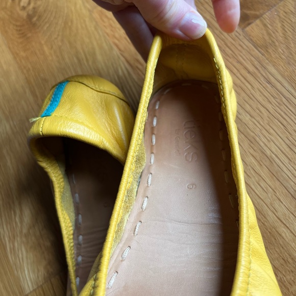 Tieks mustard yellow ballet flats - Picture 5 of 12